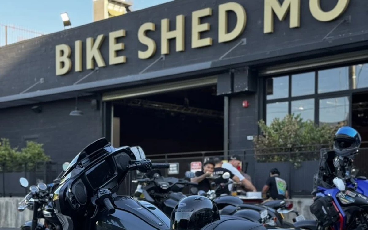 Roberto’s Street Glide parked outside Bike Shed Moto Co in the Arts District